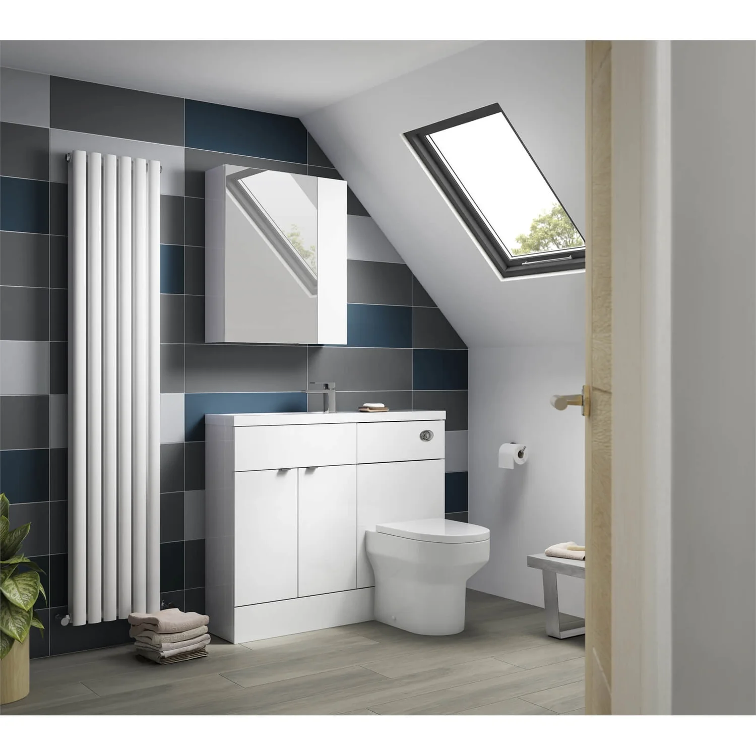 Balterley Vision Back To Wall Pan And Soft Close Seat 5 Balterley Vision Back To Wall Pan And Soft Close Seat - Image 3