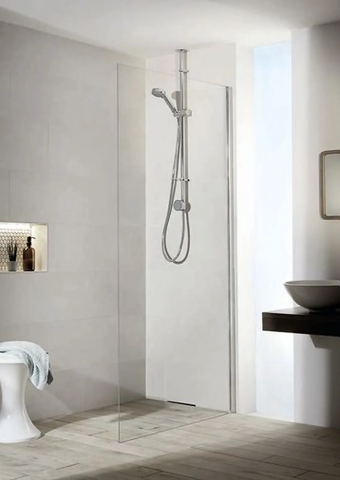 Aqualisa Quartz Blue Exposed Digital Shower For Pumped Boilers 4 Aqualisa Quartz Blue Exposed Digital Shower For Pumped Boilers - Image 2