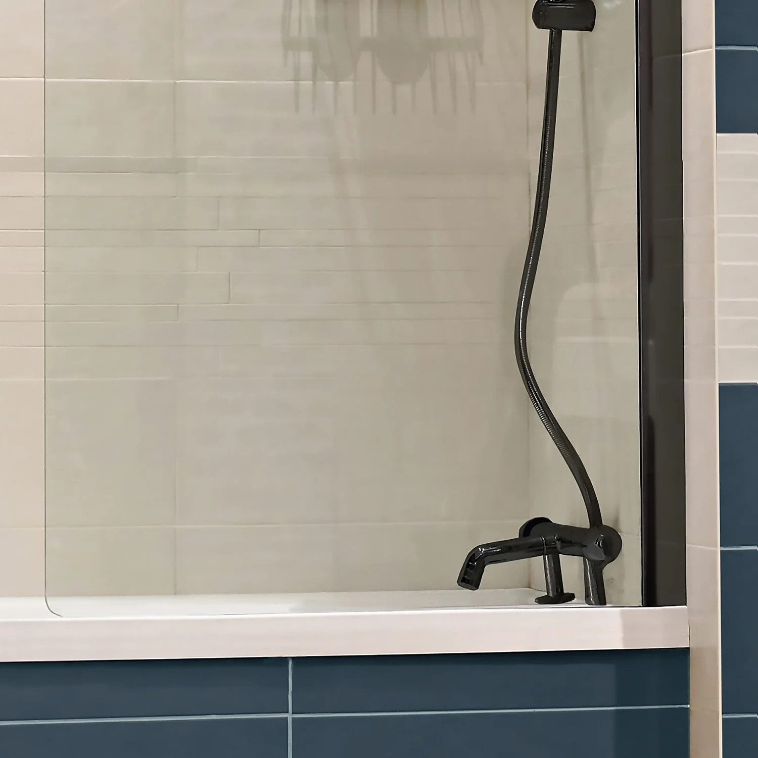 Bathstore Noir Fixed Bath Screen Black 5 Bathstore Noir Fixed Bath Screen Black - Image 3