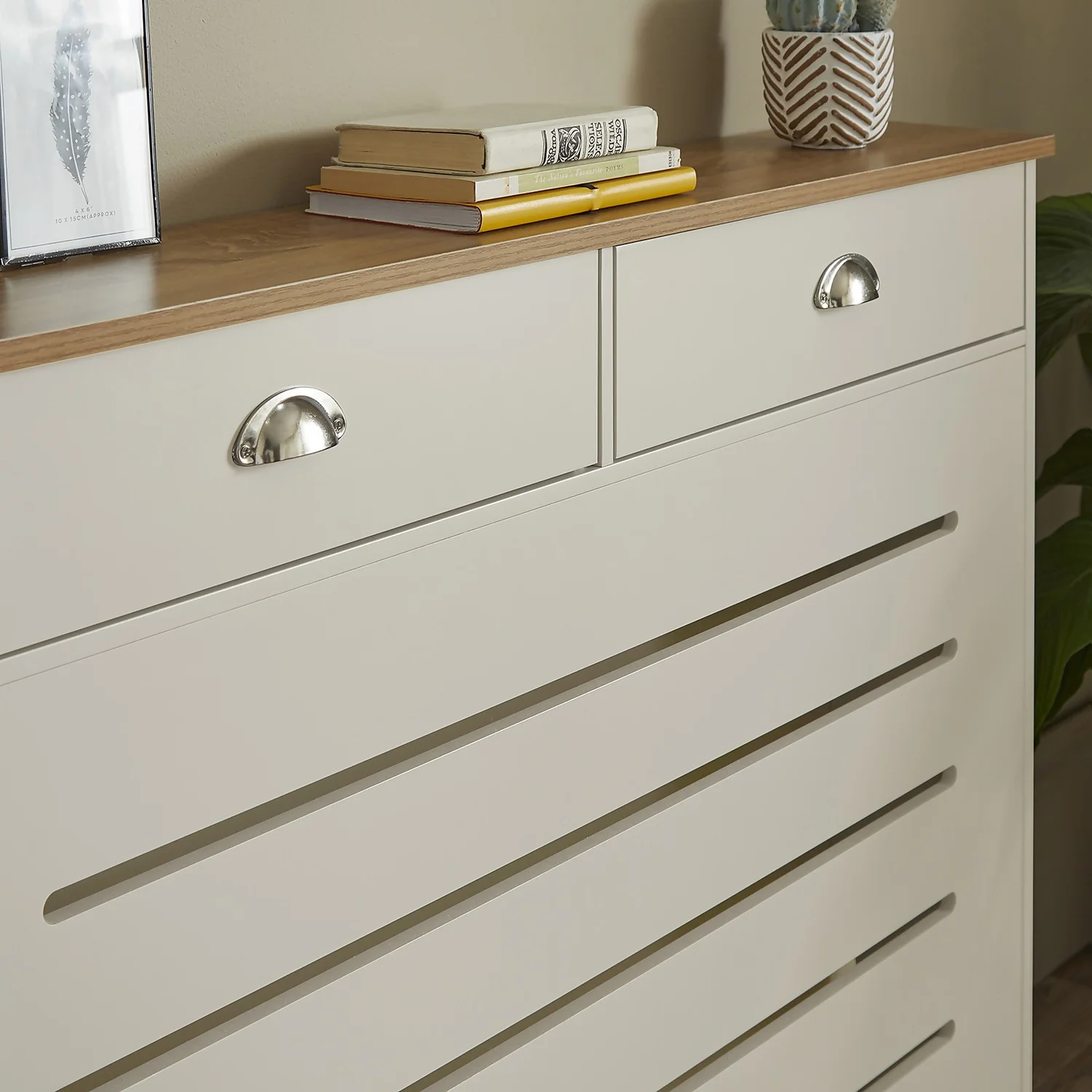 Barnford Medium Radiator Cover With Drawers In Cream & Oak Effect 8 Barnford Medium Radiator Cover With Drawers In Cream & Oak Effect - Image 6